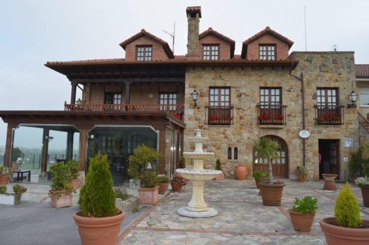 Habitaciones Y Estudios- Hotel "Posada De Cantabria El Solar" - Cenas Y Gintonic- Bar -Terraza Panoramica Galizano Exterior photo