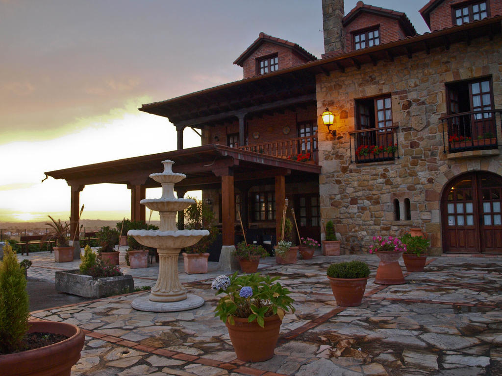 Habitaciones Y Estudios- Hotel "Posada De Cantabria El Solar" - Cenas Y Gintonic- Bar -Terraza Panoramica Galizano Exterior photo